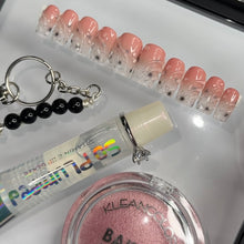 Load image into Gallery viewer, *BUNDLE* SHORT SQUARE SIZE MEDIUM
