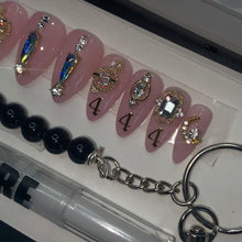 Load image into Gallery viewer, ✨BUNDLE✨ SHORT ALMOND SIZE MEDIUM
